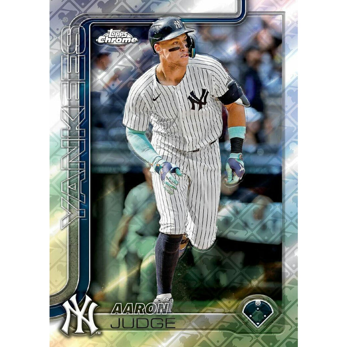 2025 Topps Chrome Baseball Logofractor Edition Box
